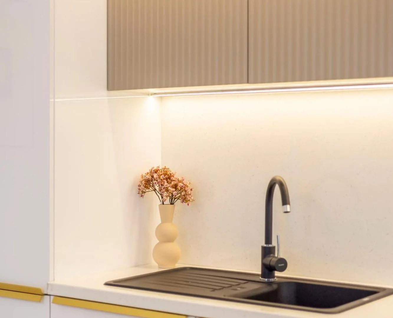 Exclusive & Prestigious Central Residence W/ Balcony Budapest 0*,