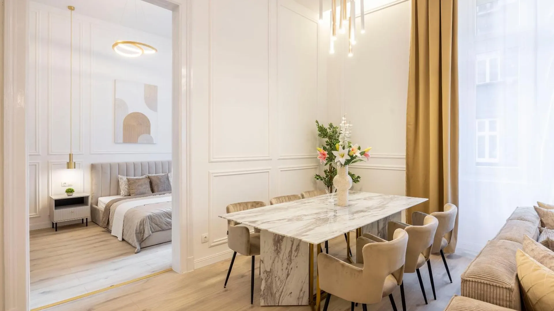 Exclusive & Prestigious Central Residence W/ Balcony Budapest 0*,  Hungary