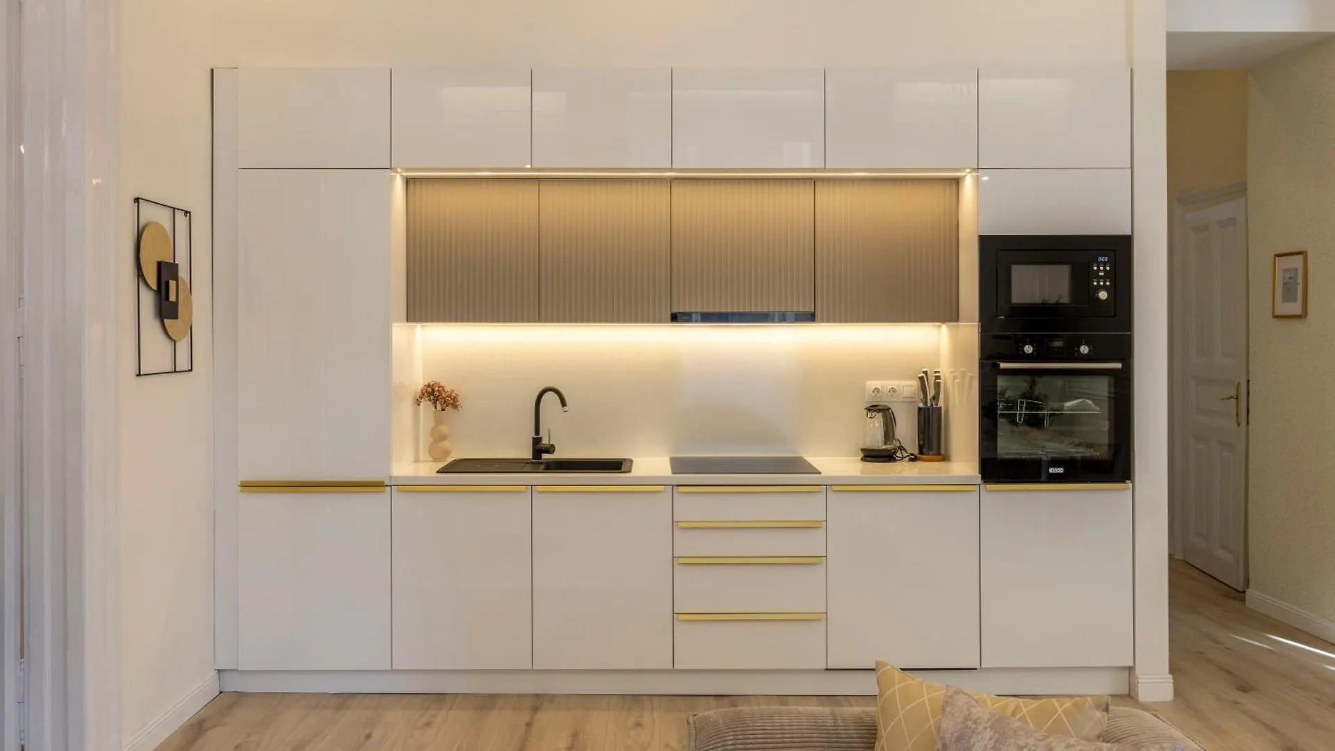 Exclusive & Prestigious Central Residence W/ Balcony Budapest 0*,  Hungary